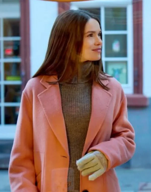 A Heidelberg Holiday 2023 Zoe Moore Pink Trench Coat