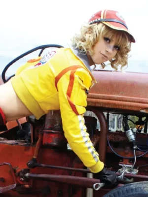 Erin-Matthews-Final-Fantasy-XV-Cindy-Aurum-Yellow-Cropped-Leather-Jackets.jpg.webp