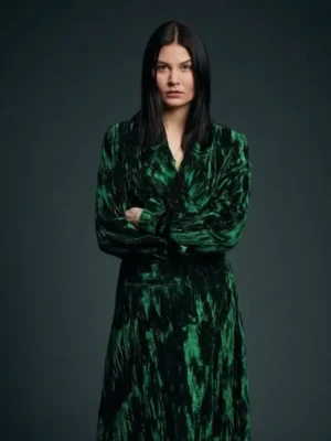 Malin-Buska-A-Discovery-Of-Witches-Satu-Jarvinen-Green-Velvet-Coat.jpg.webp