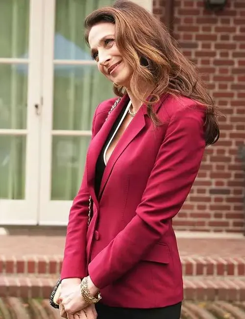 The Company You Keep S01 Claire Fox Red Blazer