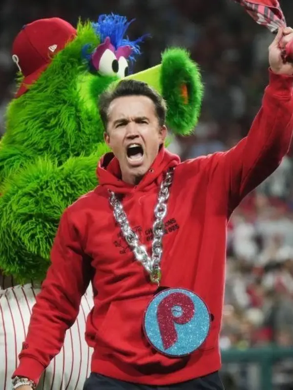 Rob Mcelhenney Philadelphia Phillies Hoodie