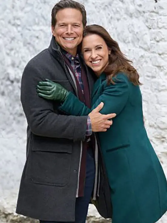 A Merry Scottish Christmas 2023 Scott Wolf Grey Coat