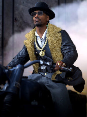 Call-Of-Duty_-The-Doggfather-Snoop-Dogg-Shearling-Jacket.jpg