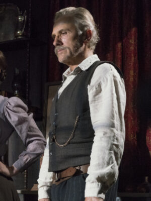 Dead-for-A-Dollar-Christoph-Waltz-Vest.jpg