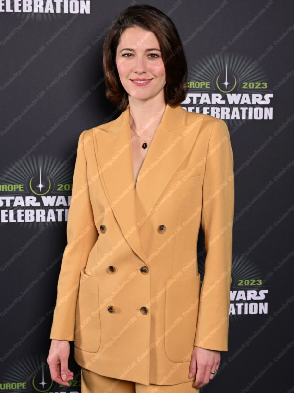 Ahsoka 2023 Mary Elizabeth Winstead Woolen Coat