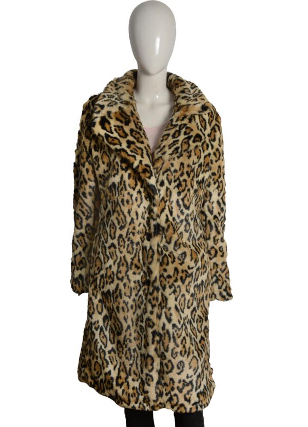 Beth Dutton Yellowstone Kelly Reilly Cheetah Print Coat