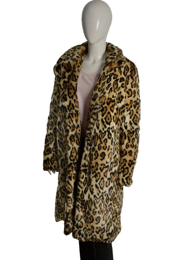 Beth Dutton Yellowstone Kelly Reilly Cheetah Print Coat