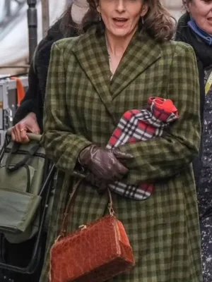 Ariadne-Oliver-A-Haunting-In-Venice-2023-Tina-Fey-Green-Plaid-Trench-Coat-1.webp